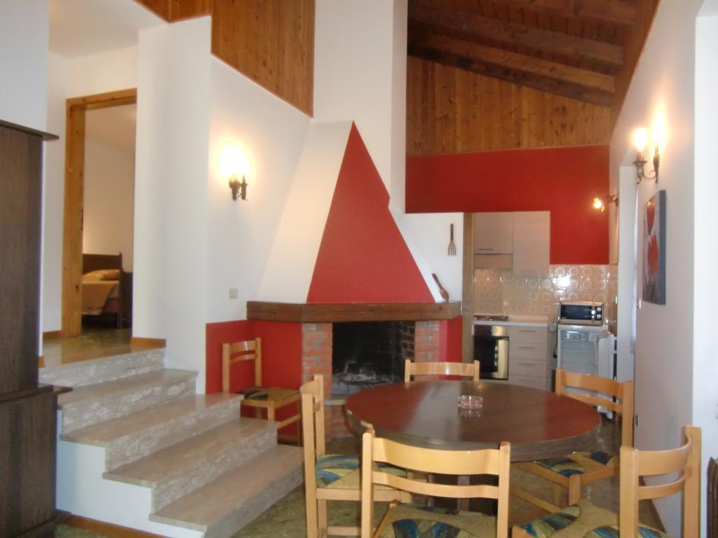 Casa Ambra Apartment Val Maria-Pur Bilik gambar