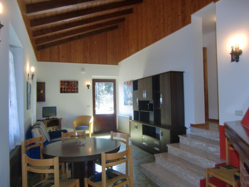 Casa Ambra Apartment Val Maria-Pur Bilik gambar